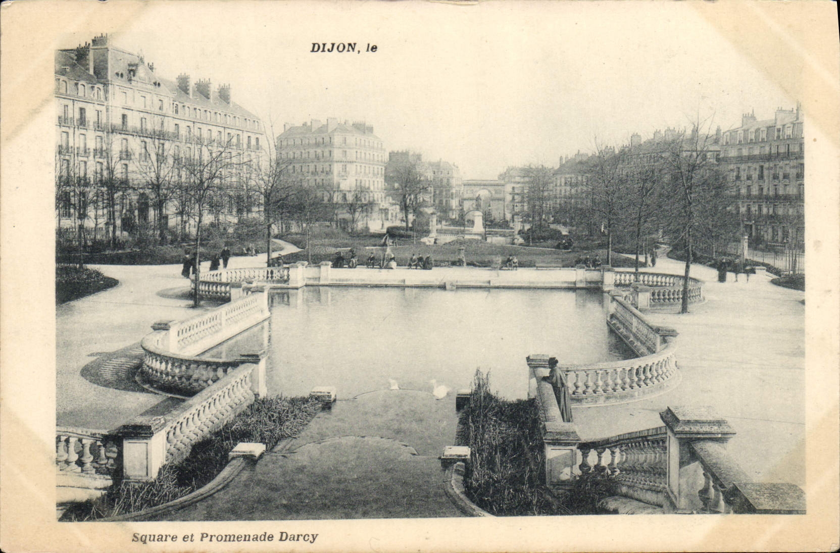 CPA Dijon Square et promenade Darcy 