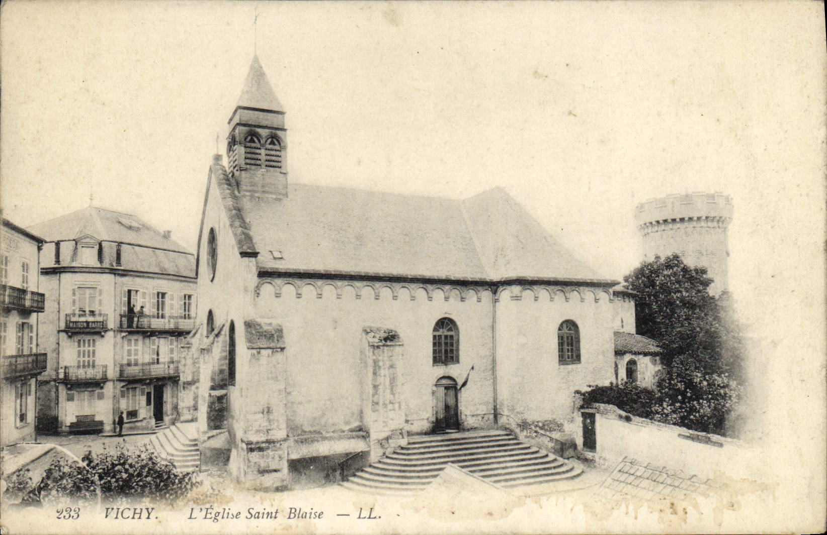 VINTAGE POSTCARD Vichy the Church Holy Blaise