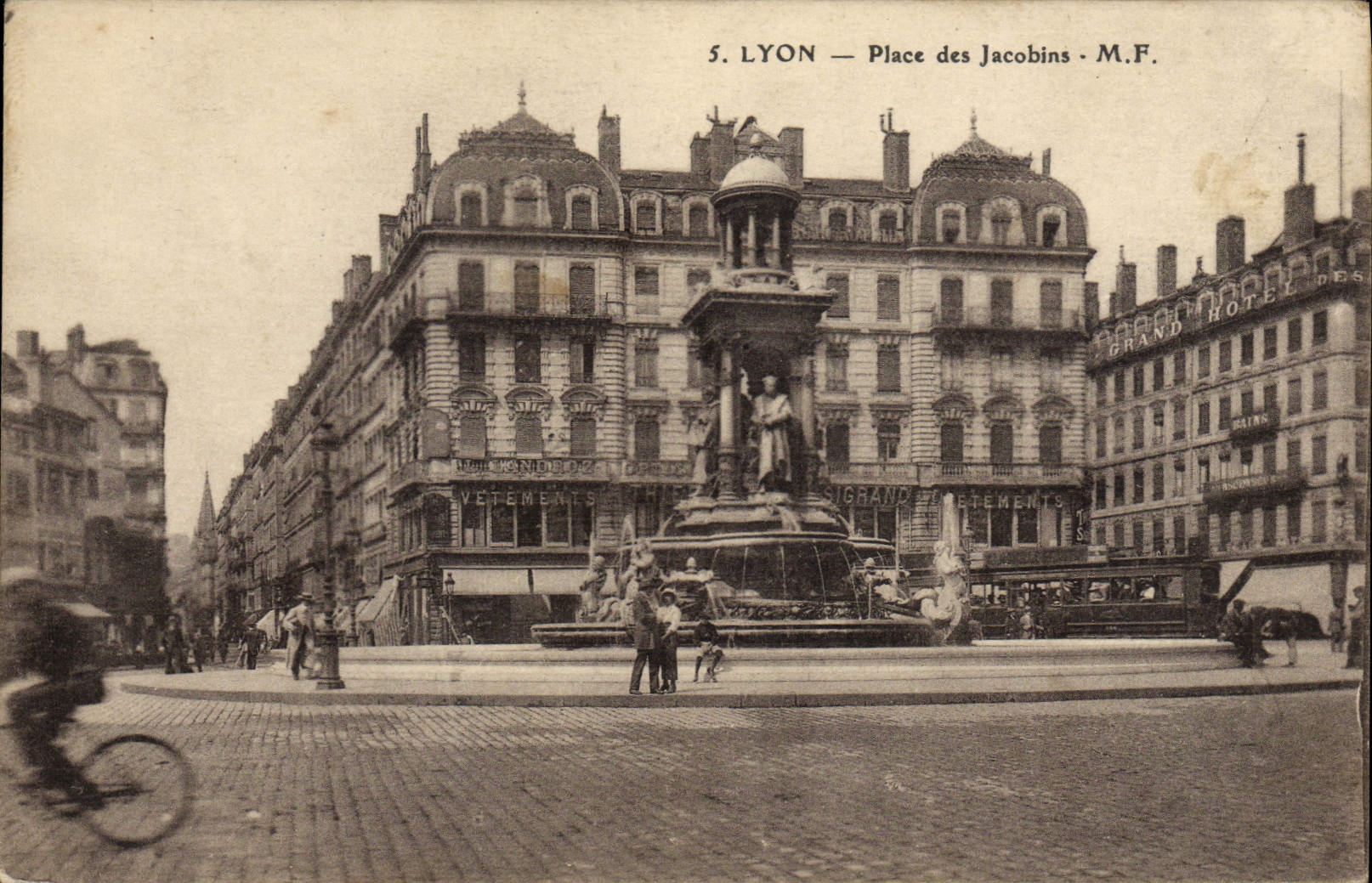 CPA Lyon Place Des Jacobins