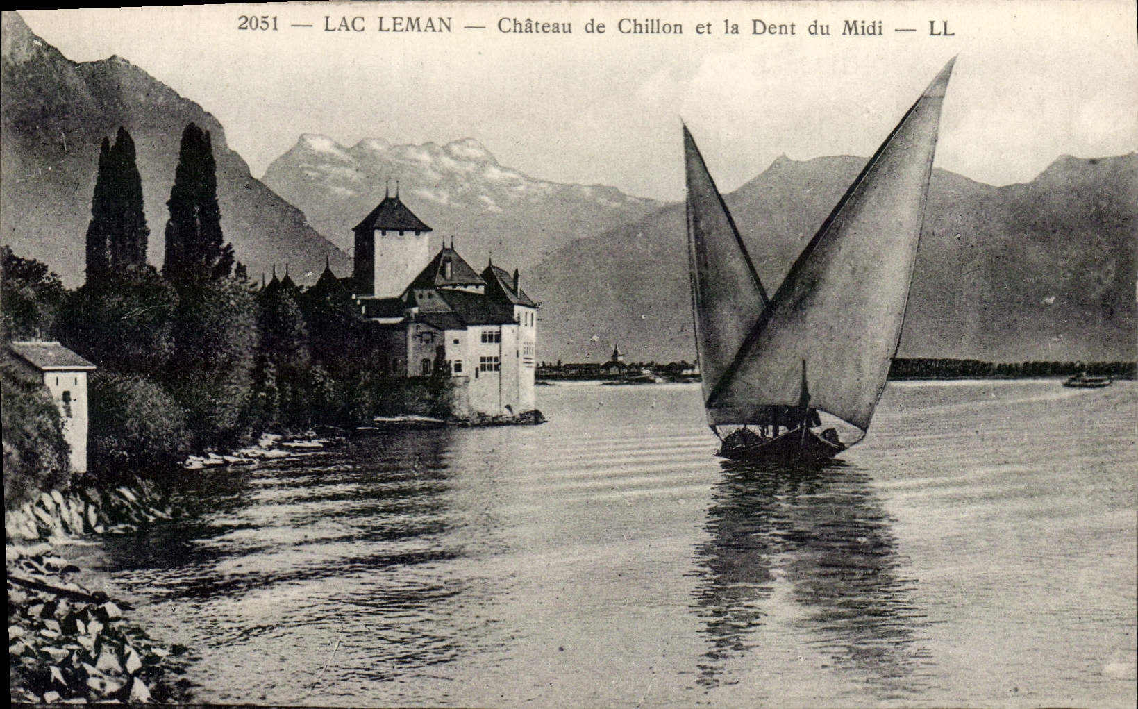 CPA Lac Leman Chateau De Chillon Et La Dent Du Midi Bateau