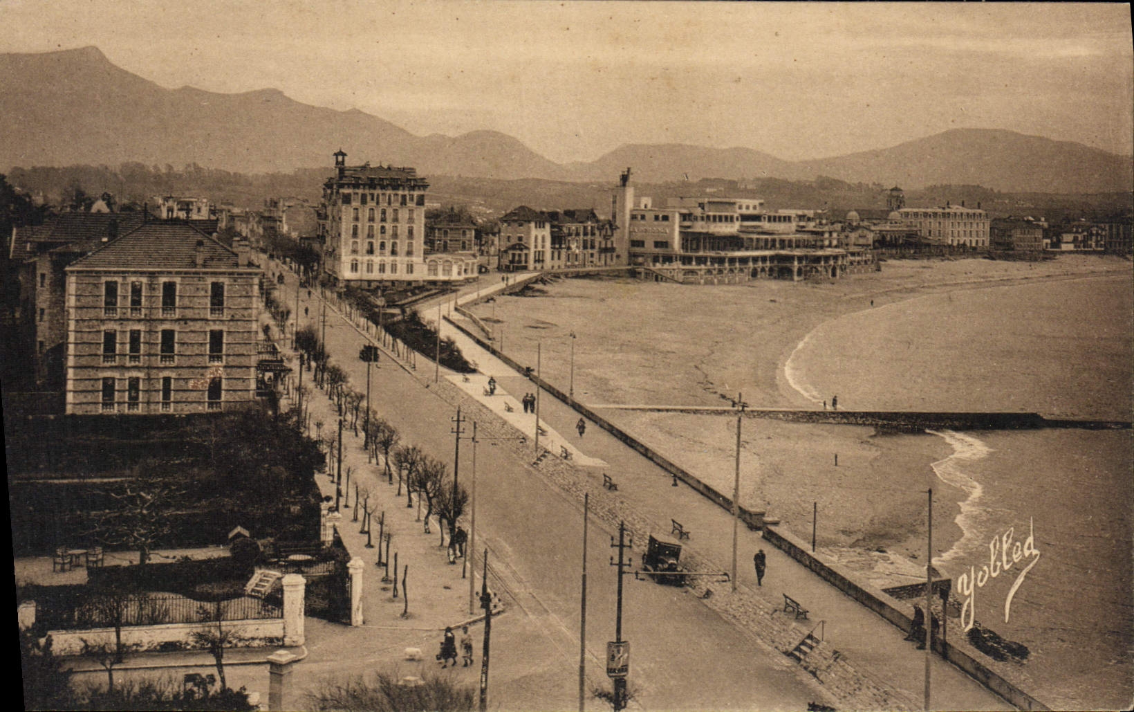 CPA Saint Jean De Luz Boulevard Thiers La Rhune La Pergola et la plage