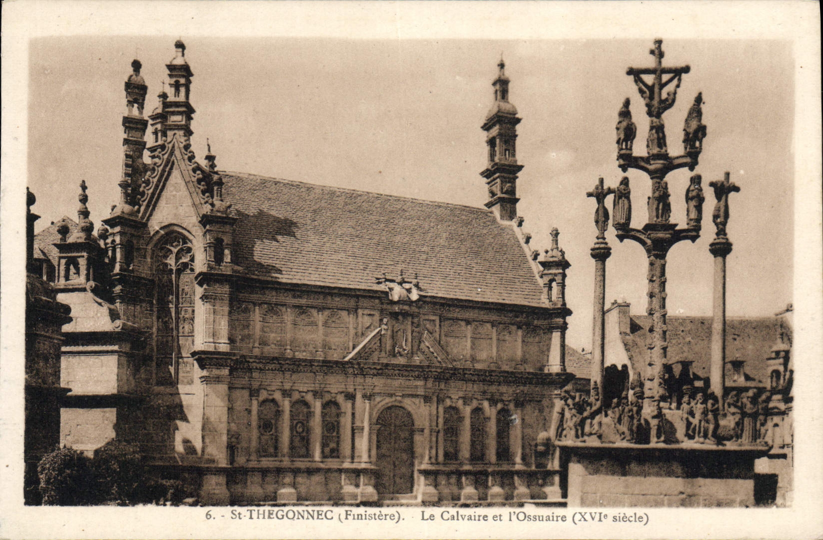 CPA St Thegonnec Le Calvaire Et I'Ossuaire