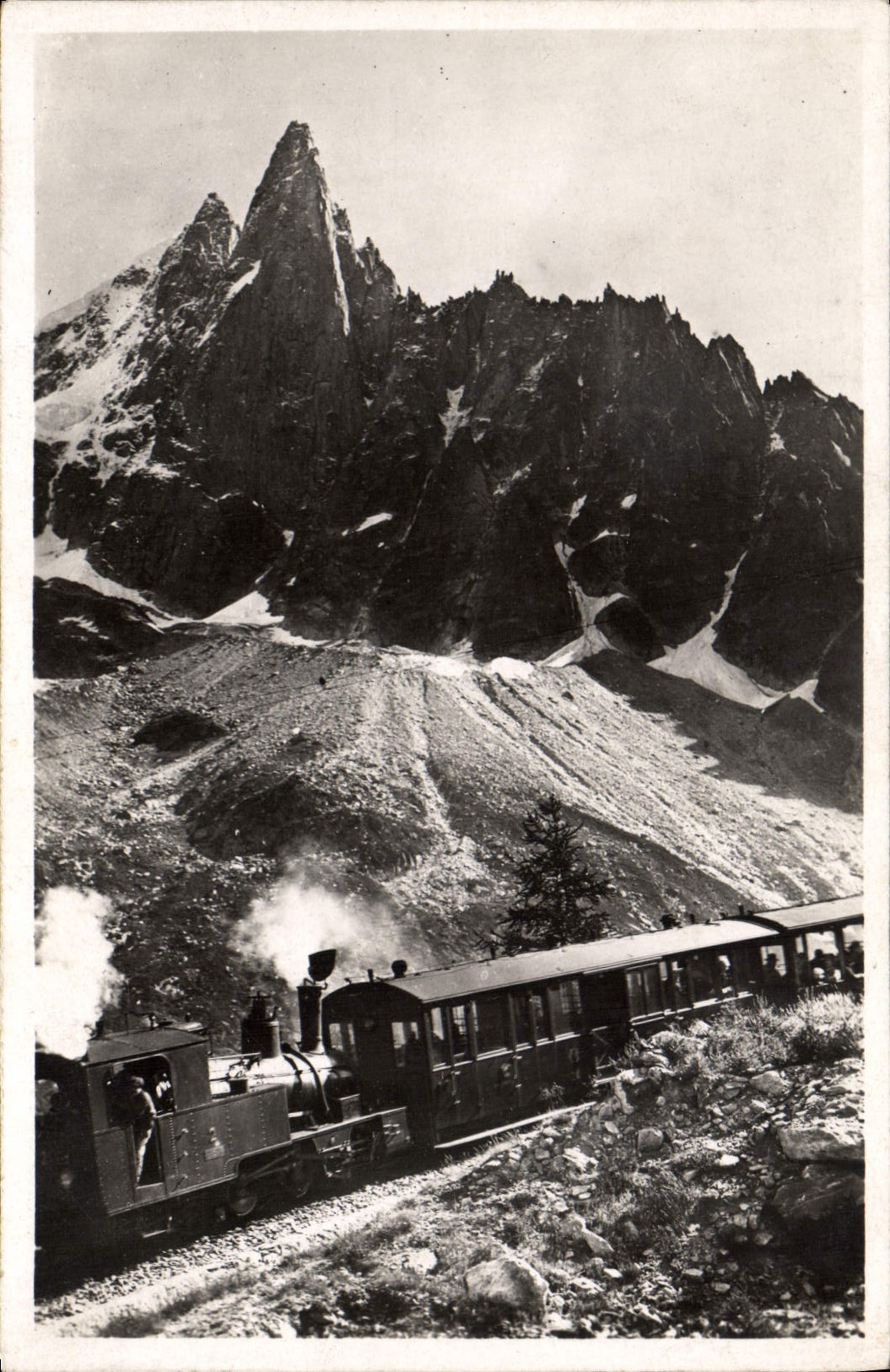 VINTAGE POSTCARD Chamonix Railroad of Montenvers Sea of ice Train