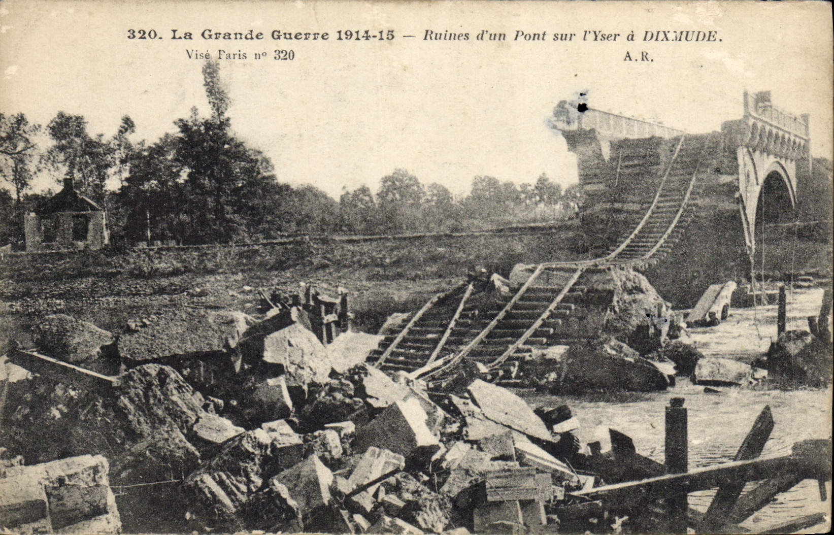 CPA La Grande Guerre Ruines Dun Pont Sur l'Yser a Dixmude Militaria