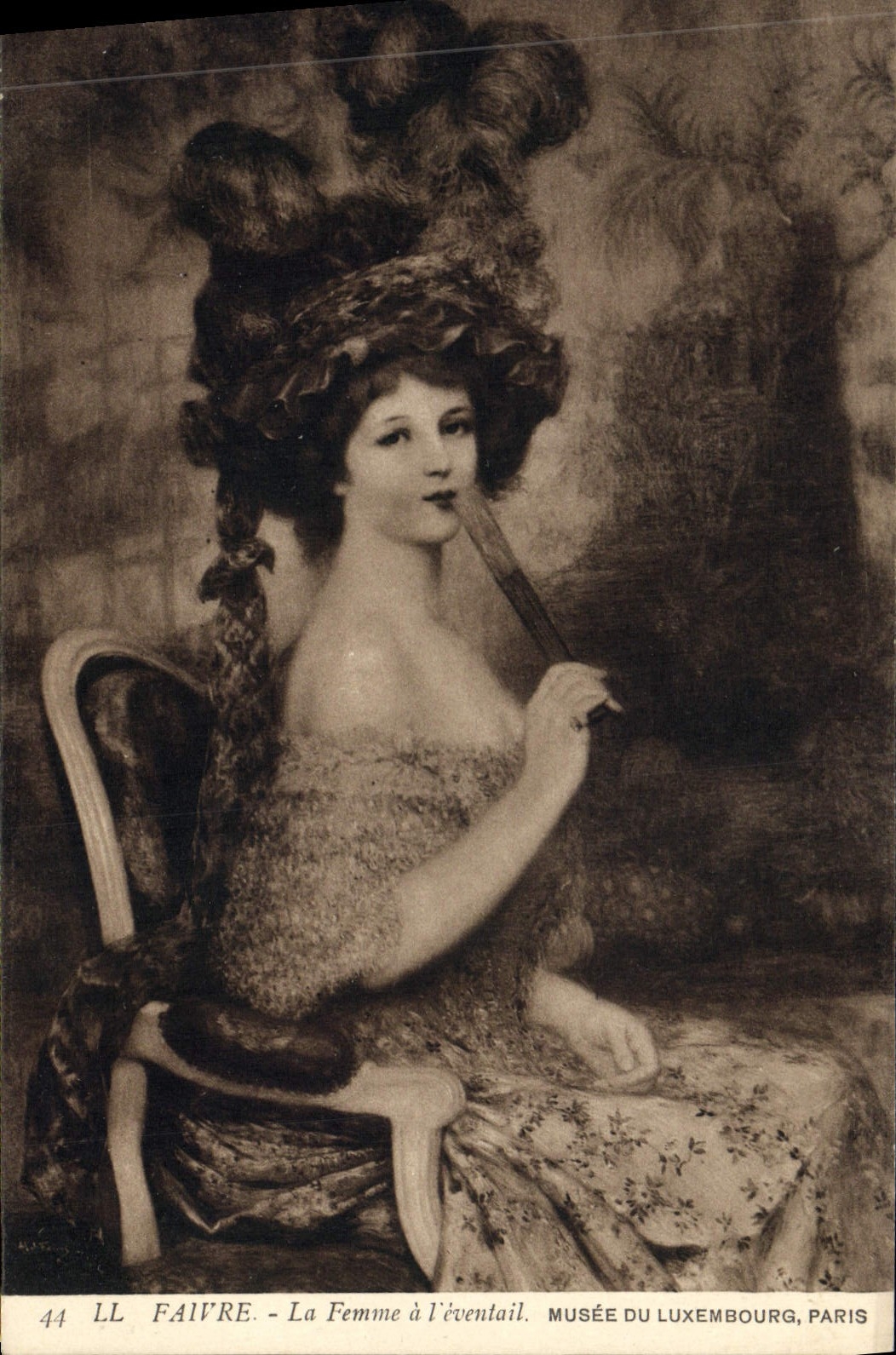 VINTAGE POSTCARD Faivre the woman with the Museum range of Luxembourg Paris