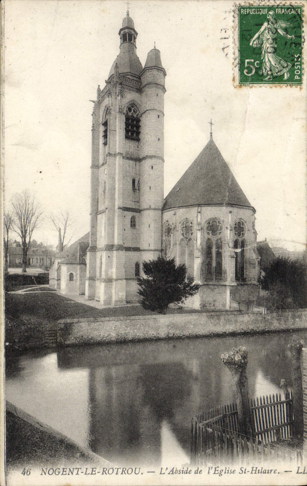 CPA Nogent Le Rotrou L'Abside de L'Eglise St Hilaire