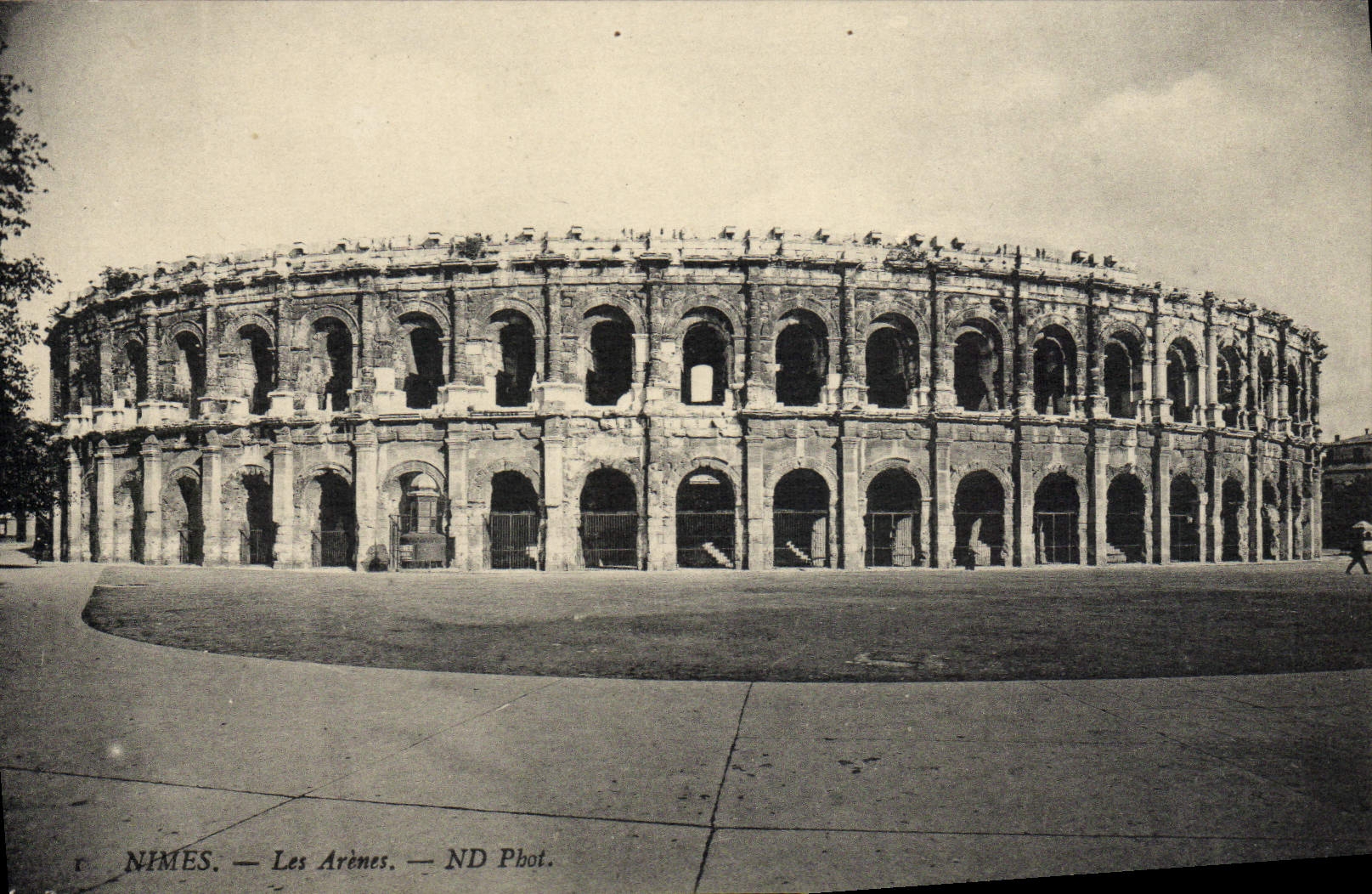CPA Nimes Les Arenes