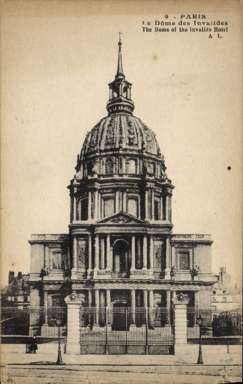 CPA Paris Le Dome Des Invalides