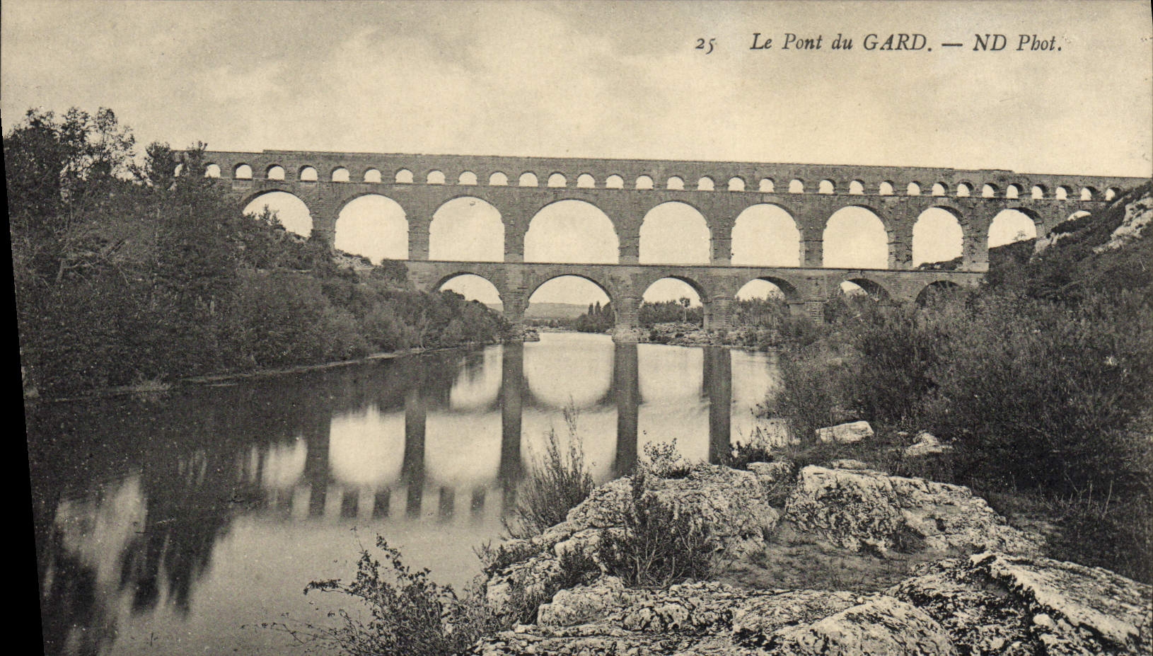 CPA Le Pont Du Gard 