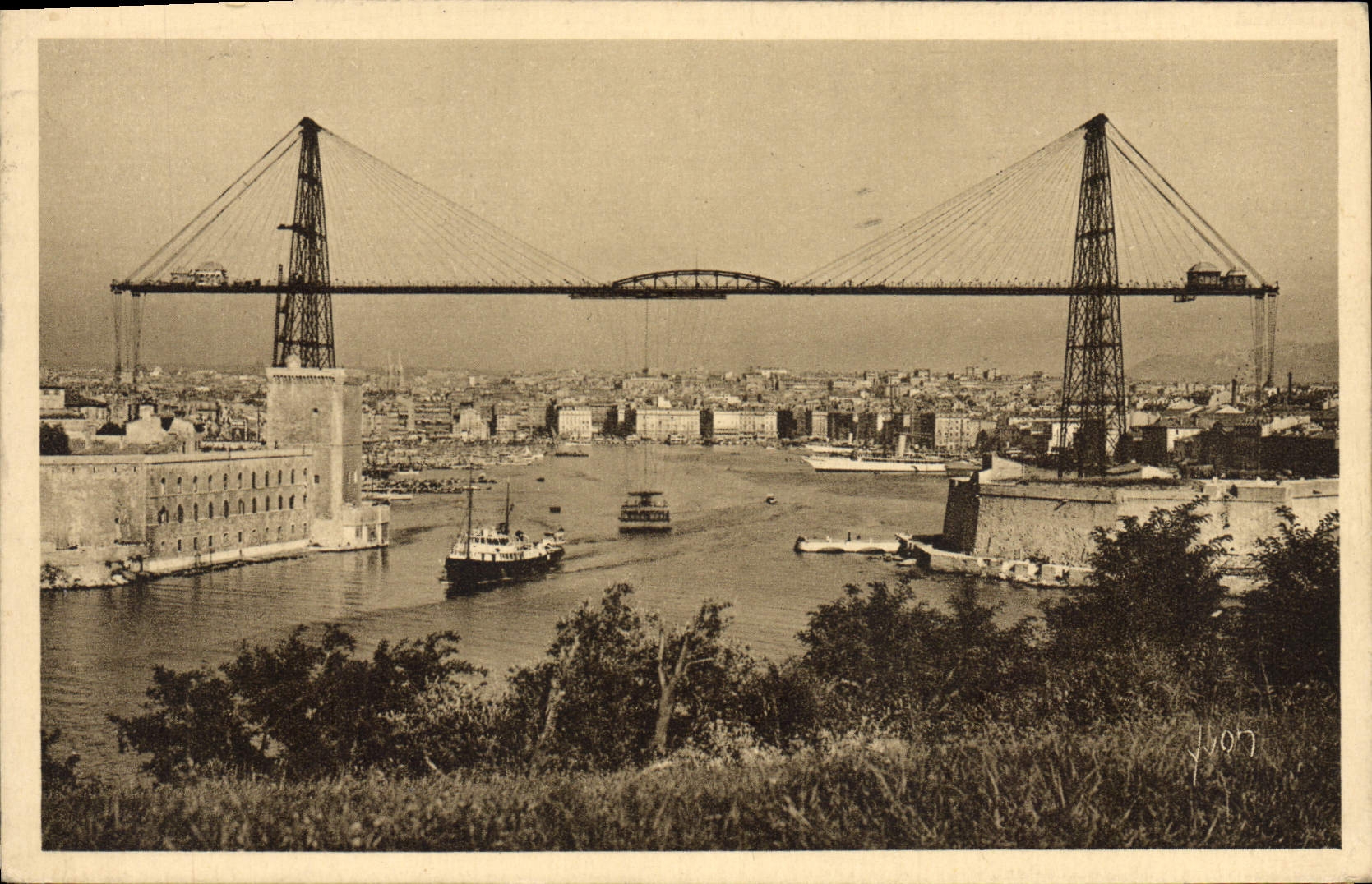 CPA Marseille Entree du Vieux Port et Pont Transbordeur