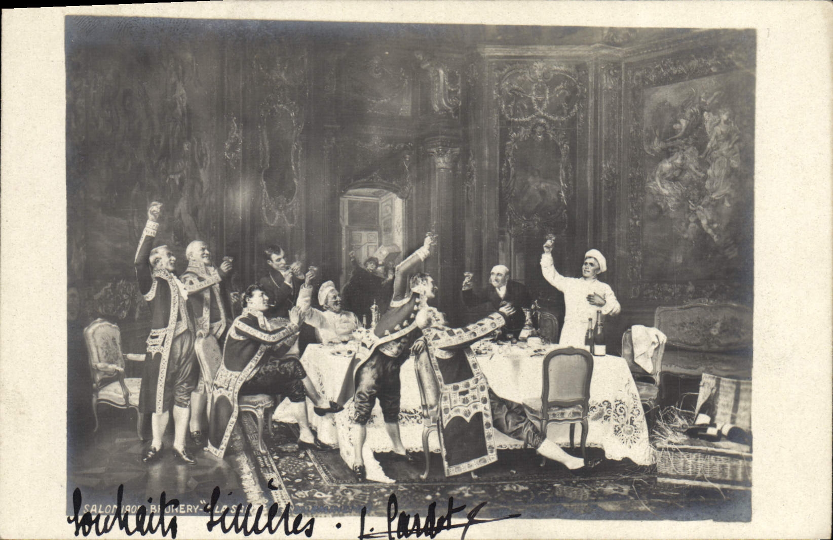 VINTAGE POSTCARD Fantasy Living room