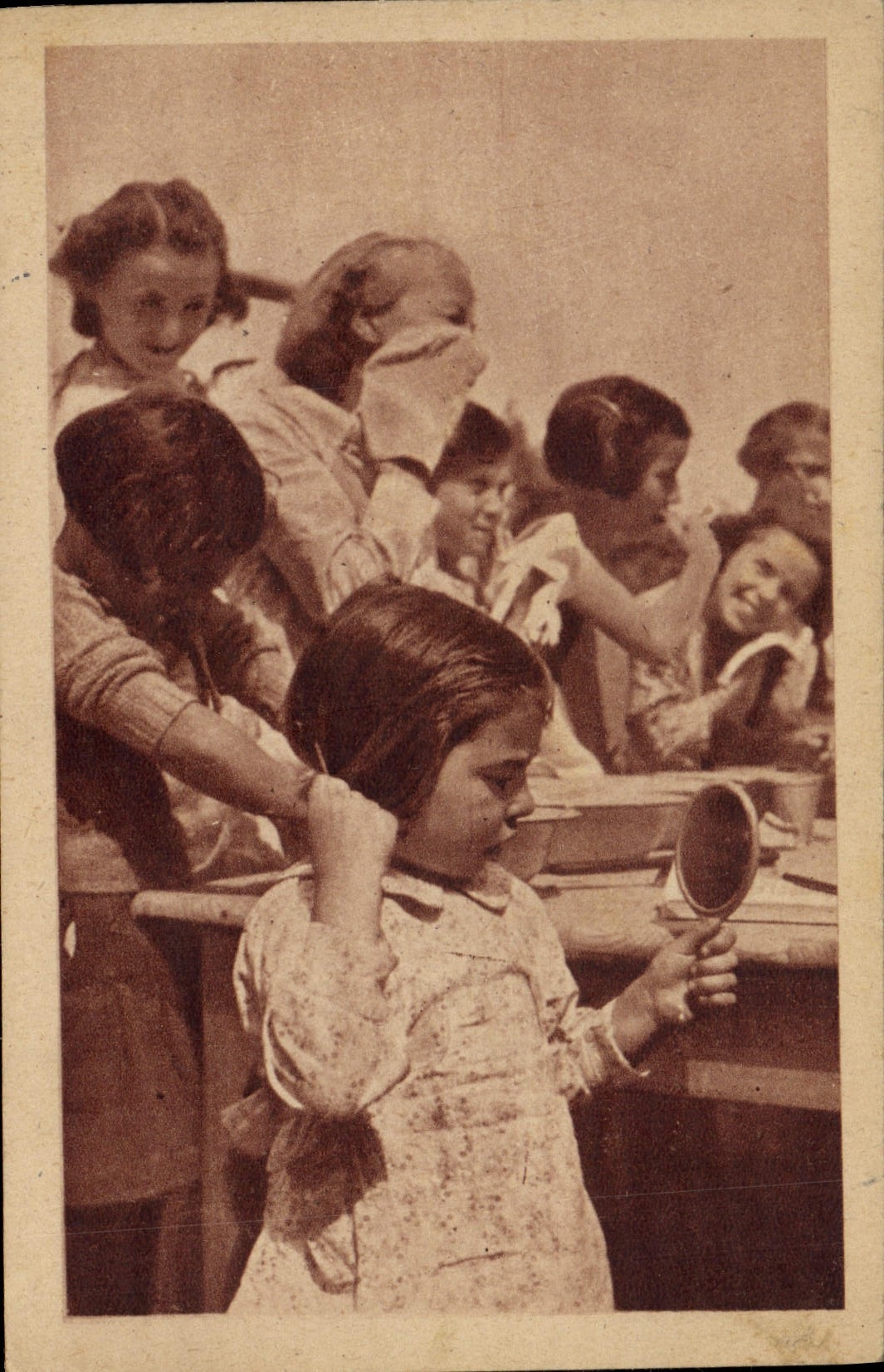 VINTAGE POSTCARD Fantaisie Children Helps French