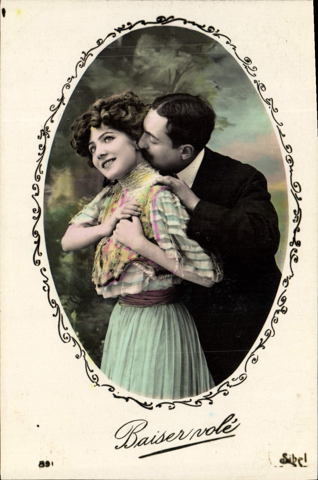 VINTAGE POSTCARD Fantaisie Woman Kiss flies