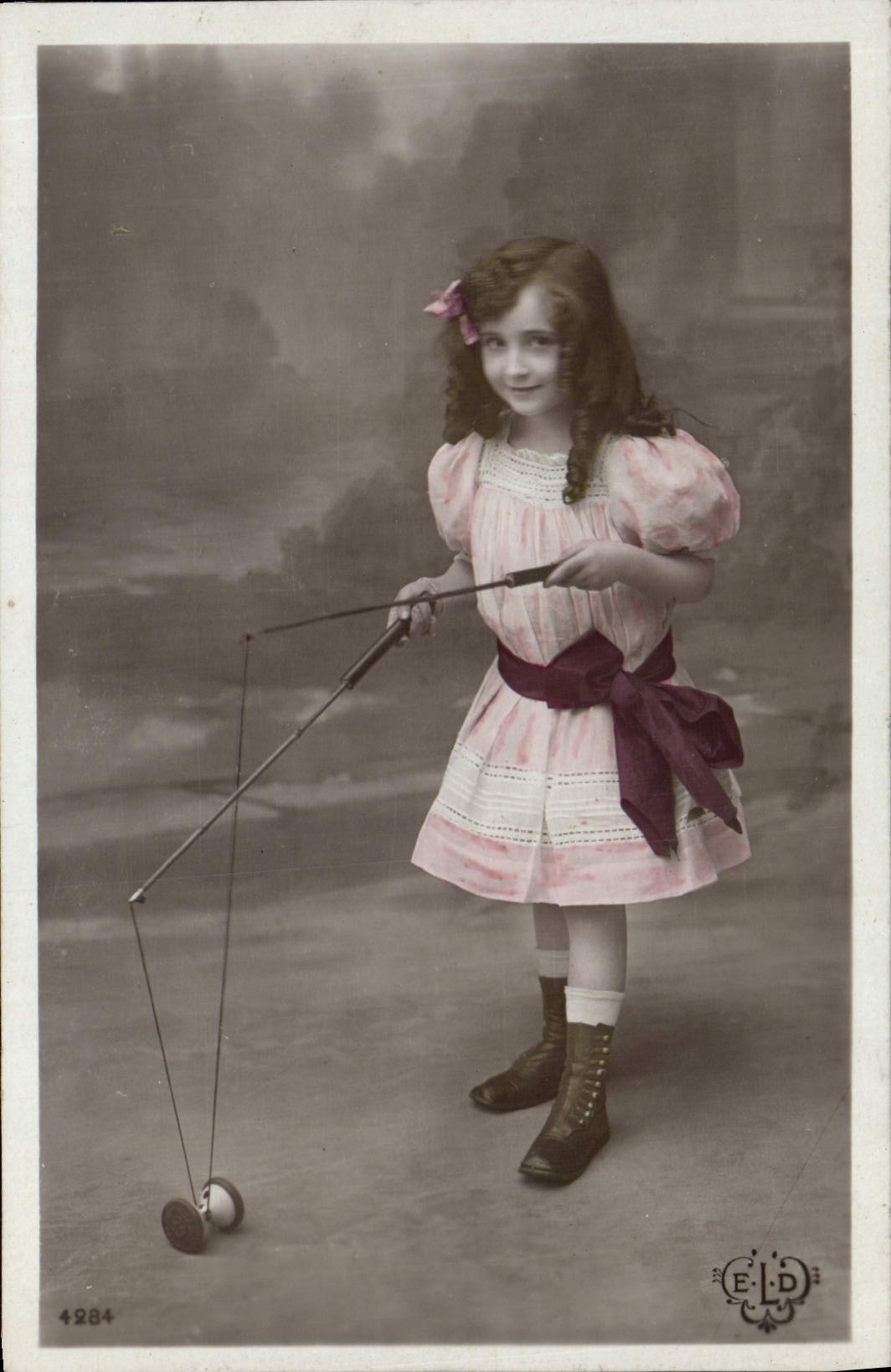 VINTAGE POSTCARD Fantasy Child Spinning top