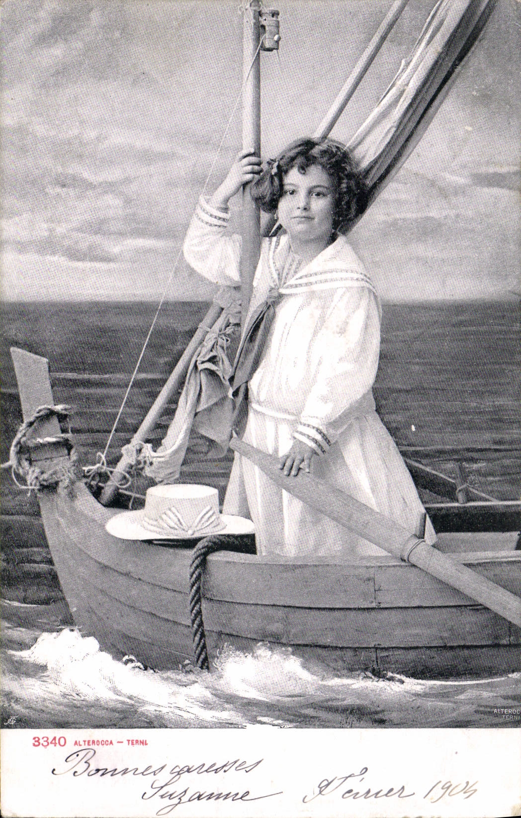 CPA Fantaisie Enfant Bateau