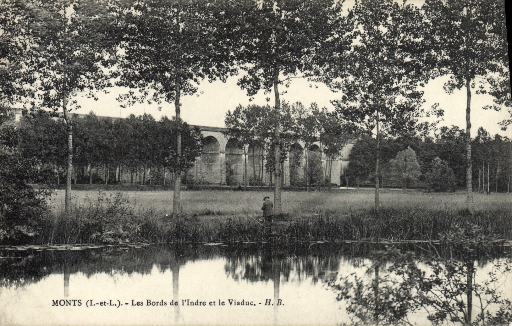 VINTAGE POSTCARD Mounts edges of Indre and the viaduct