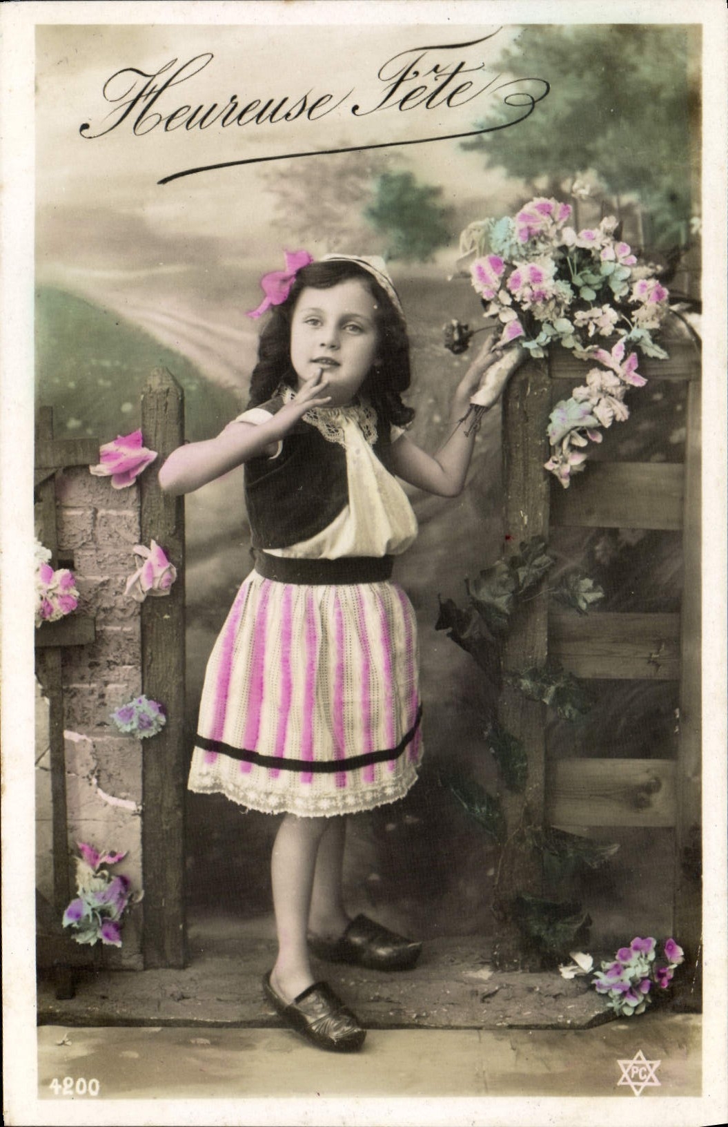 VINTAGE POSTCARD Fantasy Child