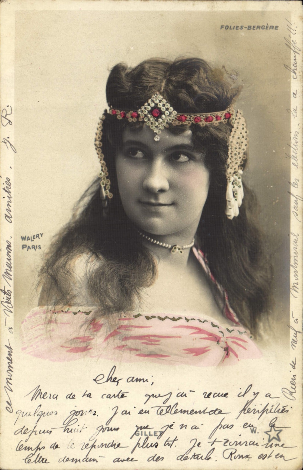 CPA Fantaisie Femme Folies Bergeres Paris