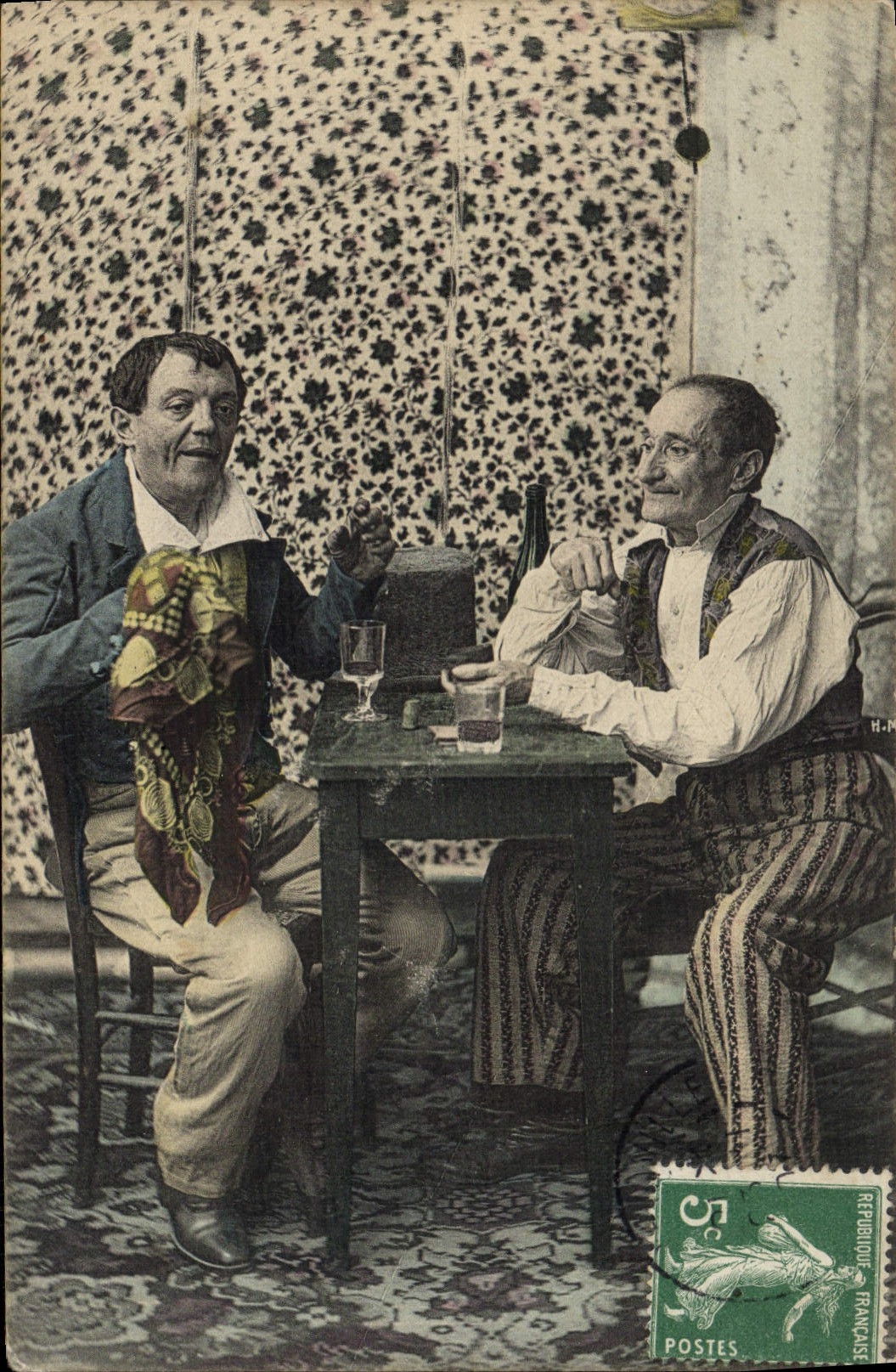 CPA Fantaisie Hommes autour d'un verre