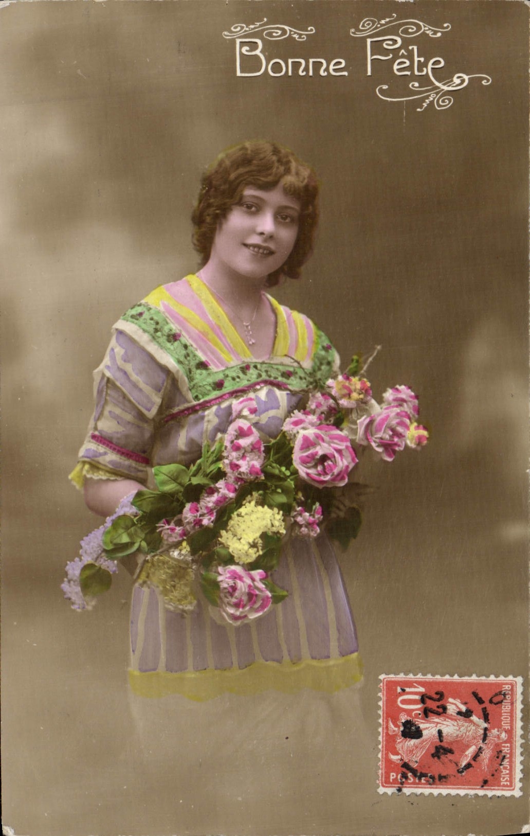 Mujer de la fantasía de la POSTAL de la VENDIMIA