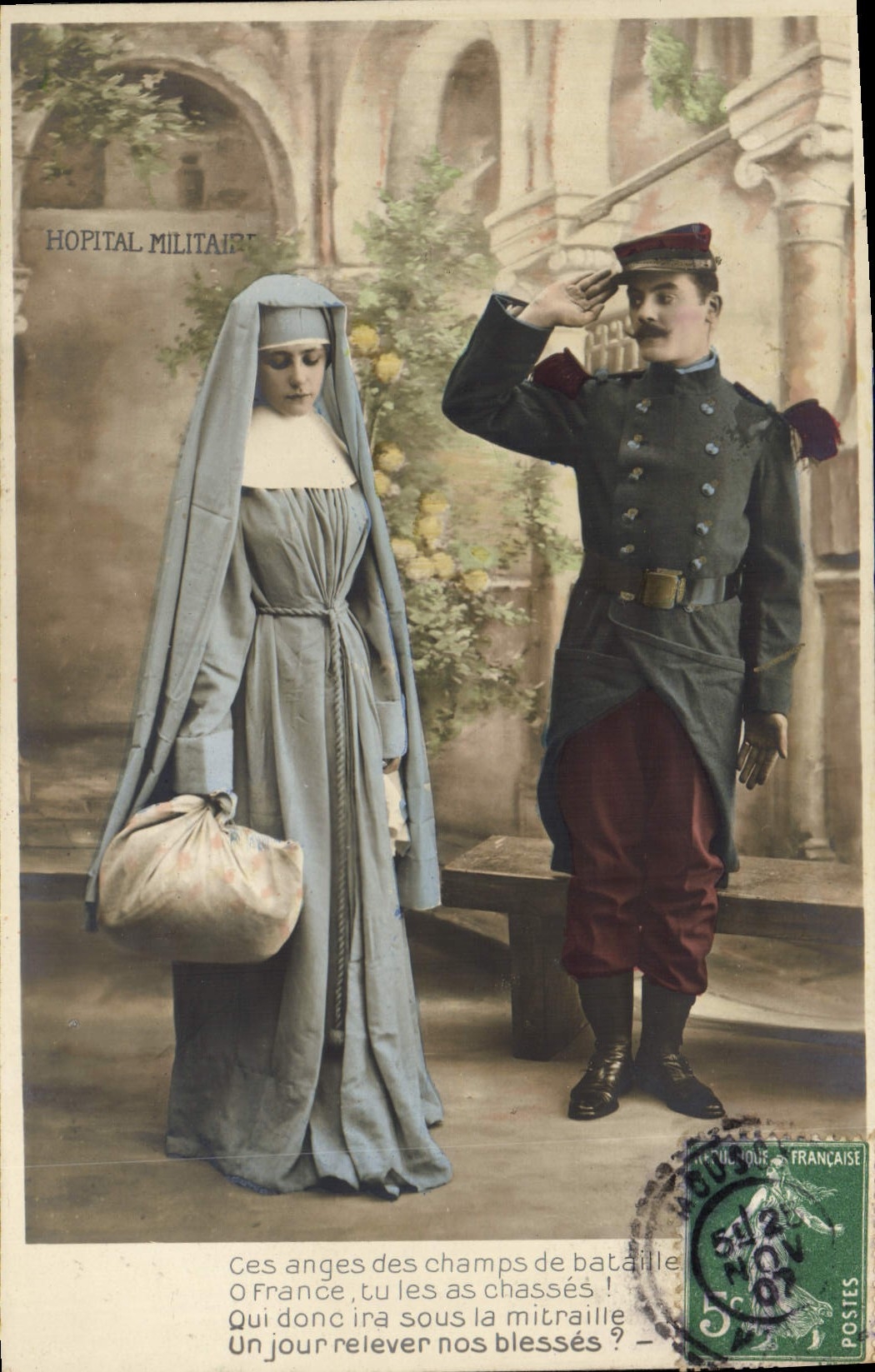 CPA Fantaisie Femme Religieuse Militaria