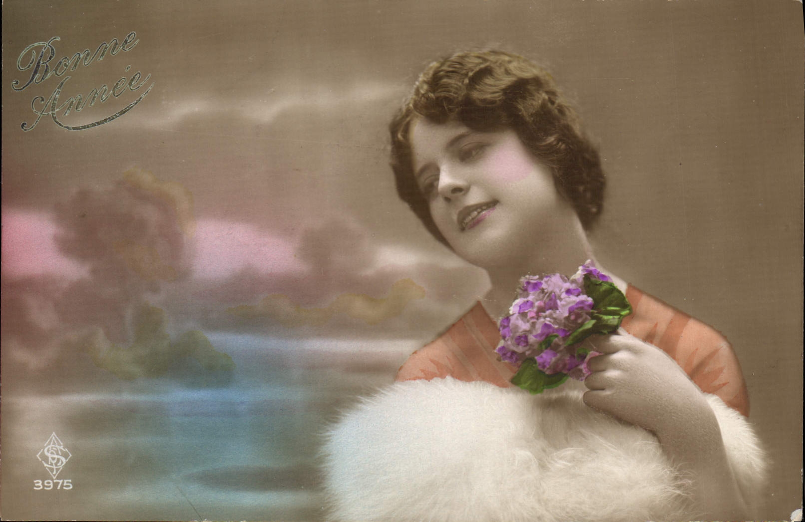 Mujer de la fantasía de la POSTAL de la VENDIMIA