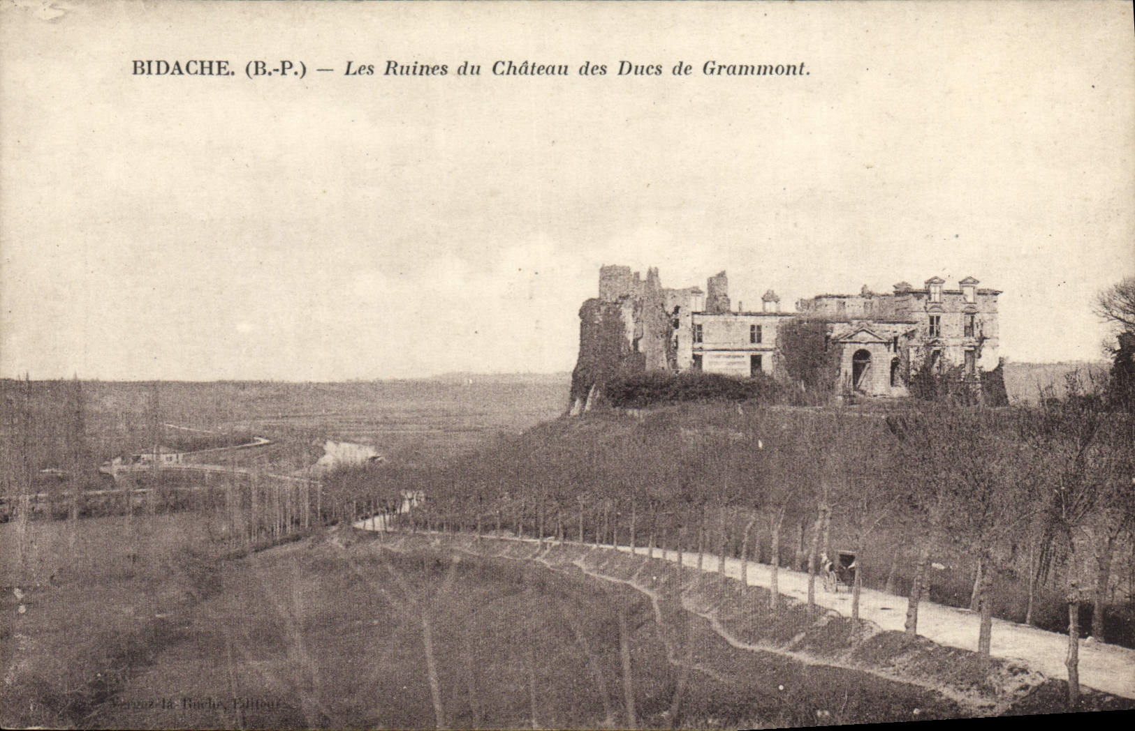 CPA Bidache Les Ruines du Chateau des Ducs de Grammont