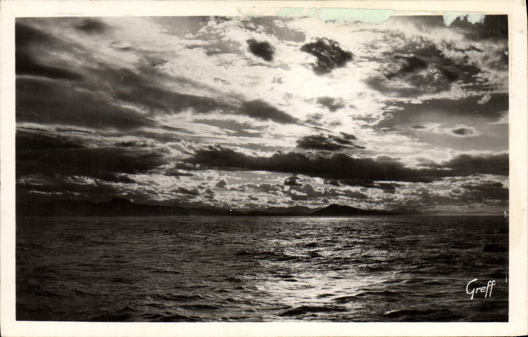 CPM Biarritz Soleil Couchant Sur les Montagnes d'Espagne