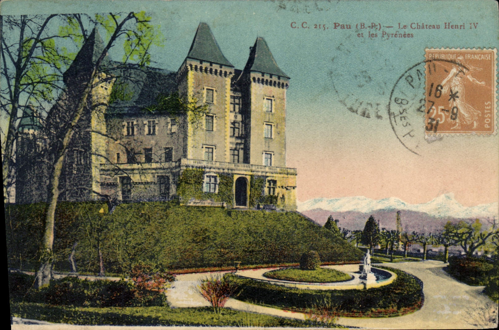 CPA Pau Le Chateau Henri IV et les Pyrenees
