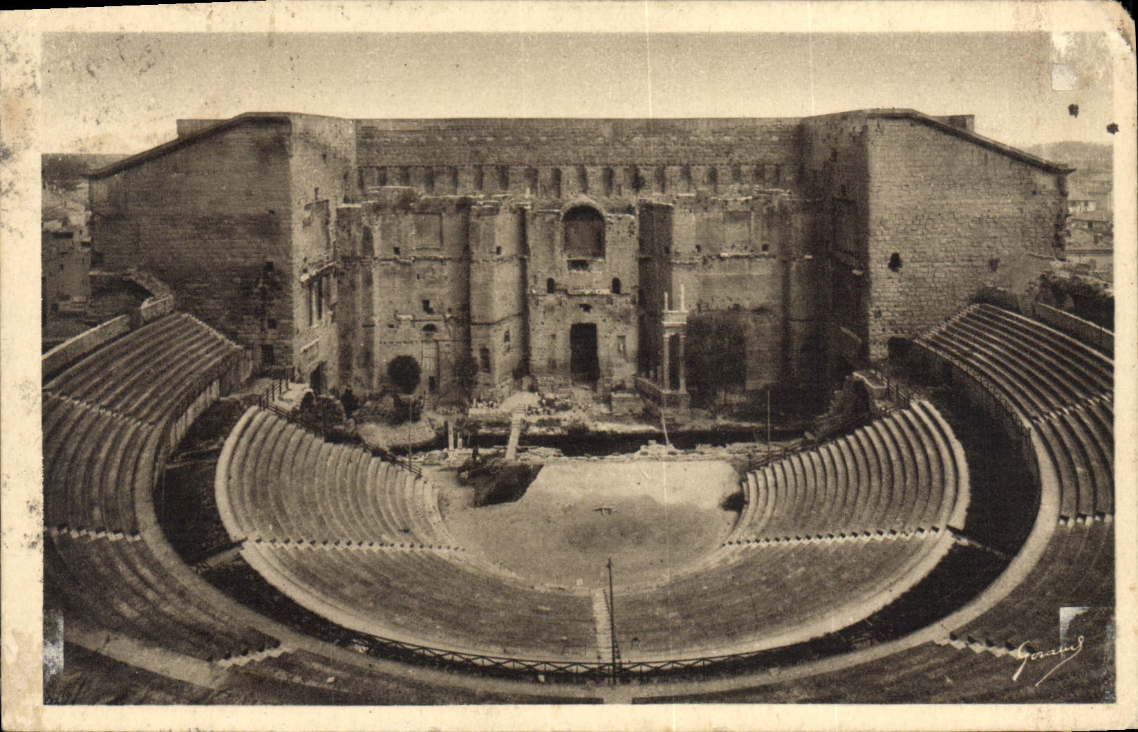 Naranja de la POSTAL de la VENDIMIA el interior visto teatro de Román