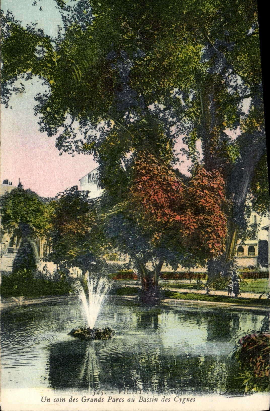 CPA Vichy Un Coin Des Grands Parcs Au Bassin Des Cygnes