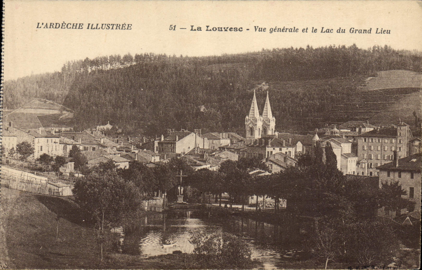 CPA L'Ardeche Illustree La Louvesc Vue Generale Et Le Lac Du Grand Lieu