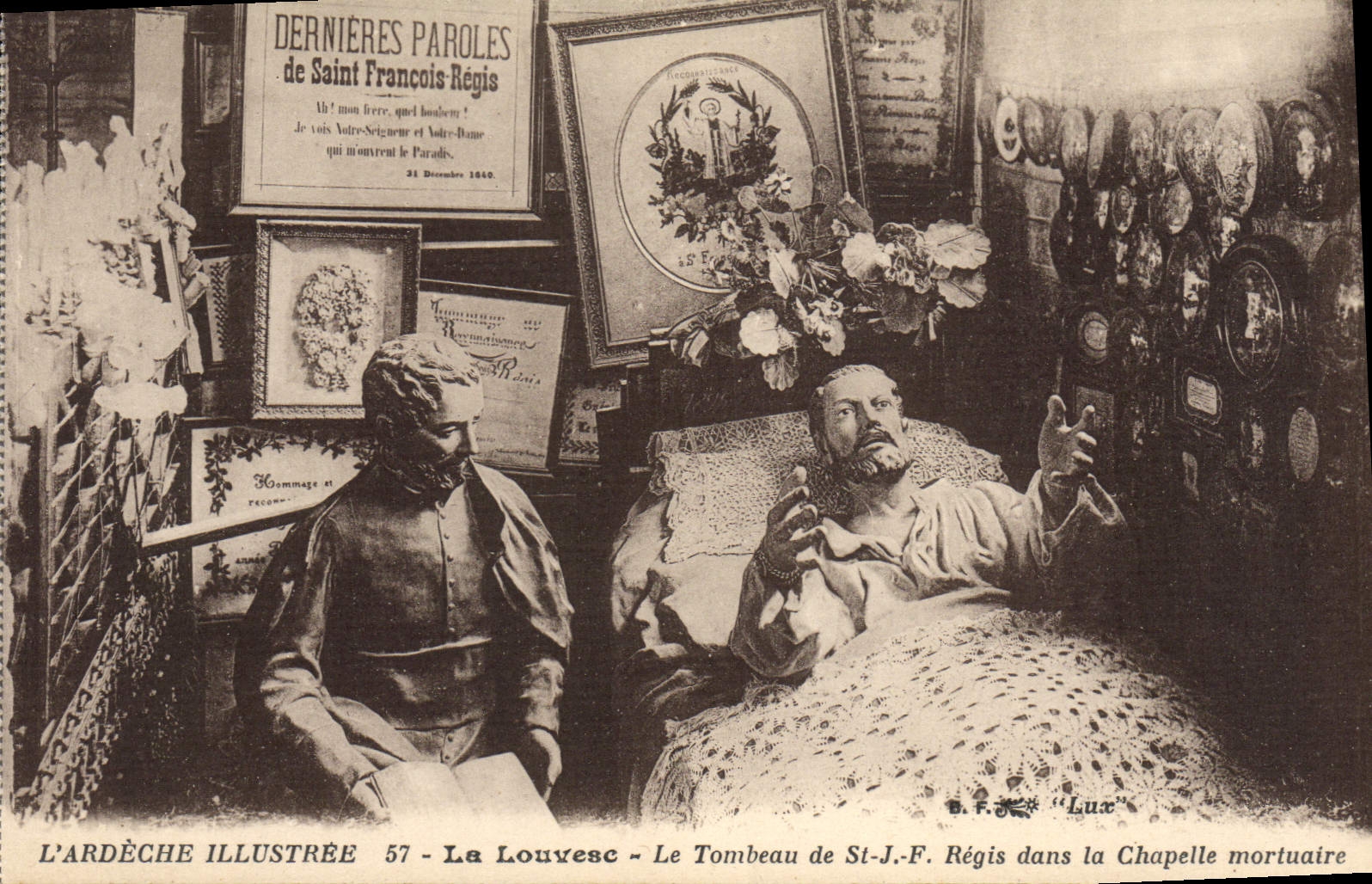 CPA La Louvesc Le Tombeau de St JF Regis dans la chapelle mortuaire