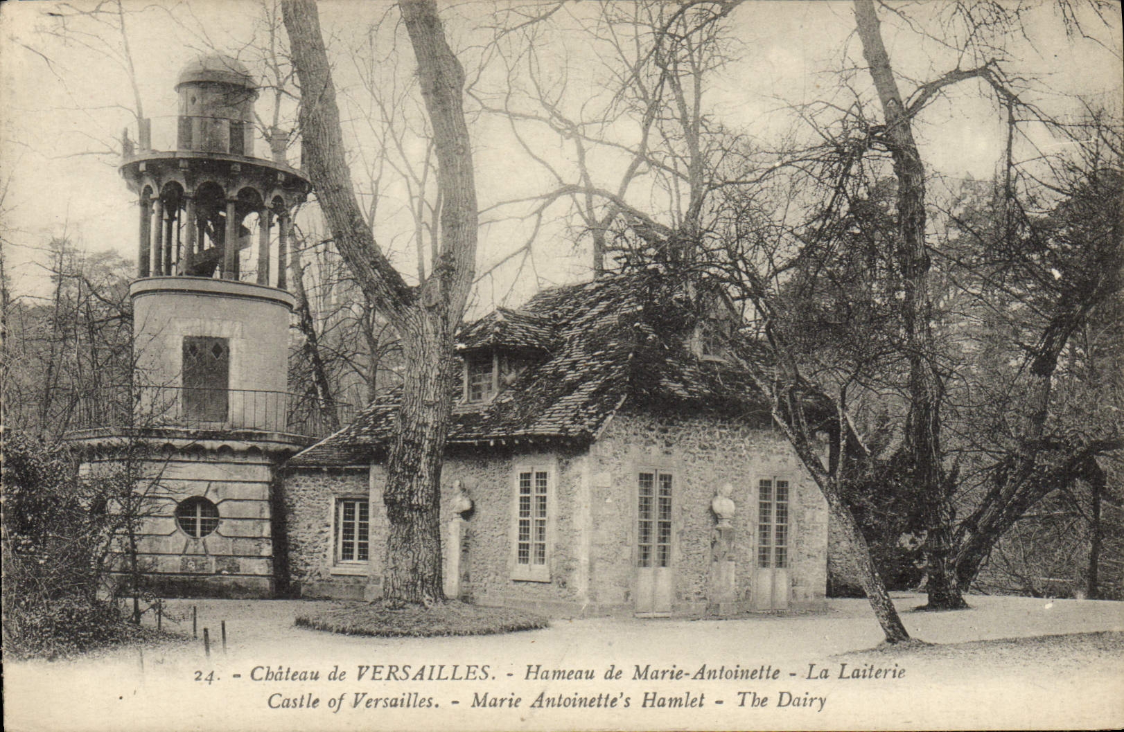 CPA Chateau De Versailles Hameau De Marie Antoinette La Laiterie