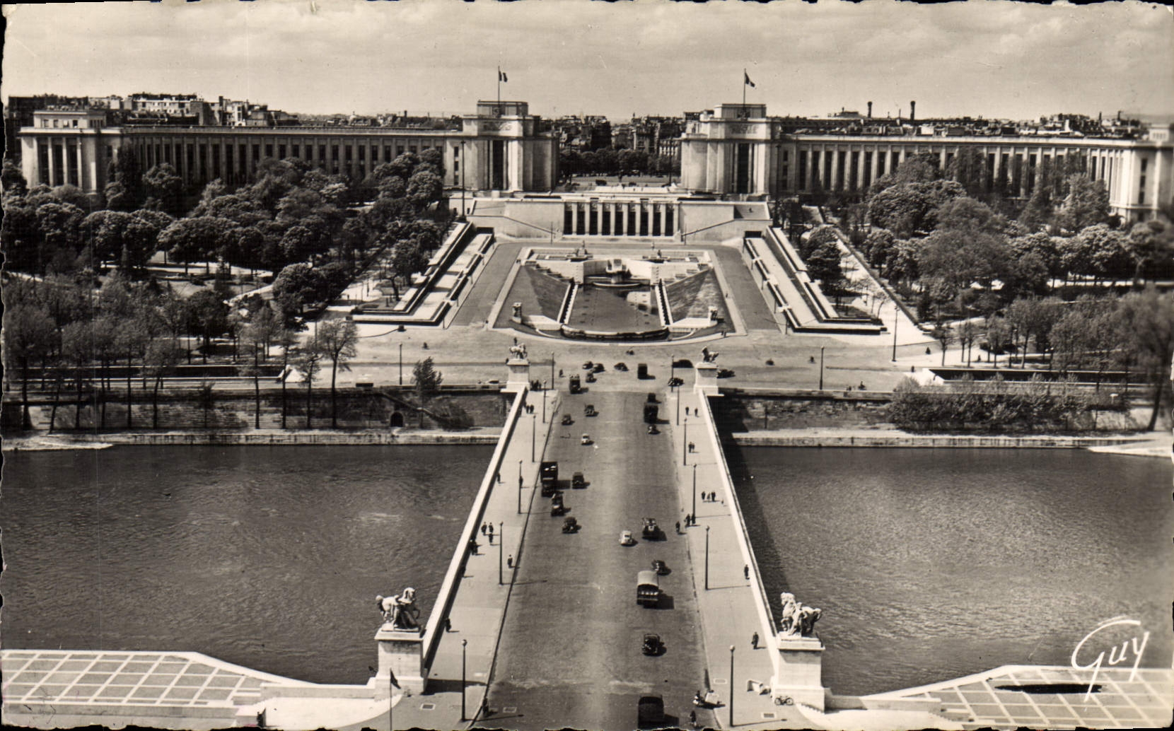 MODERN CARD Paris And its Wonders the Bridge of Iena and the palate of Chaillot