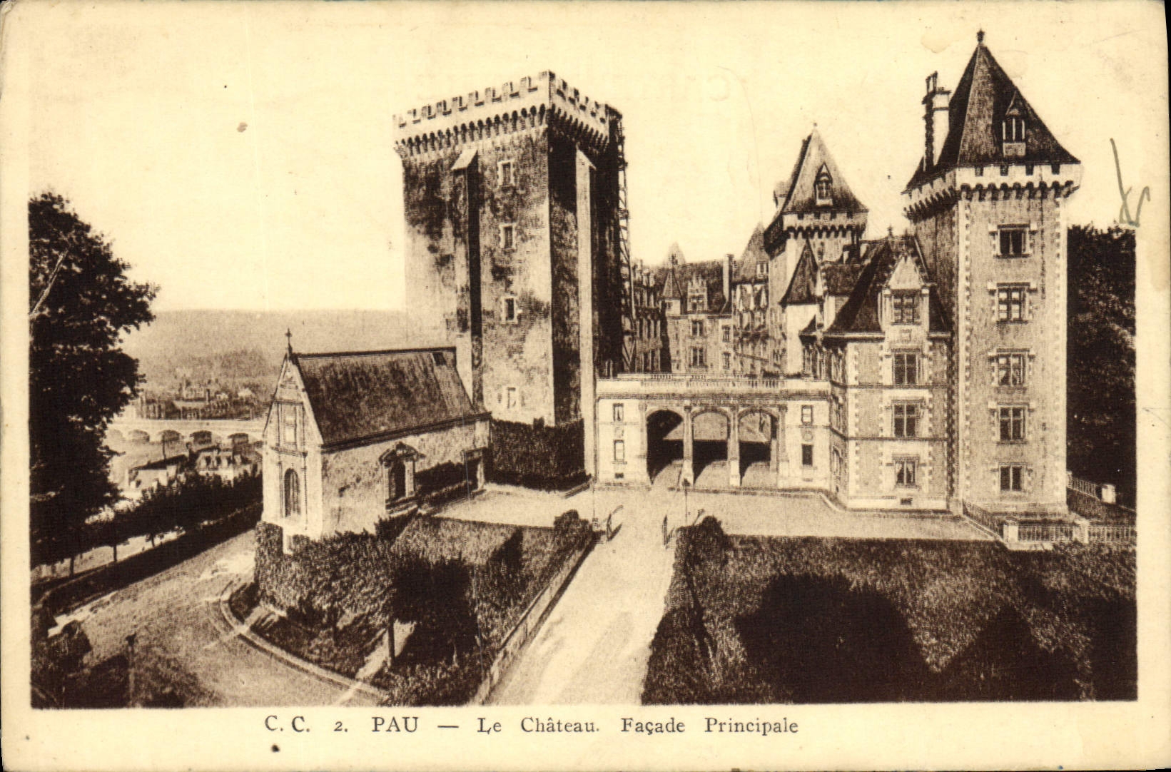 CPA Pau Le Chateau Facade Principale