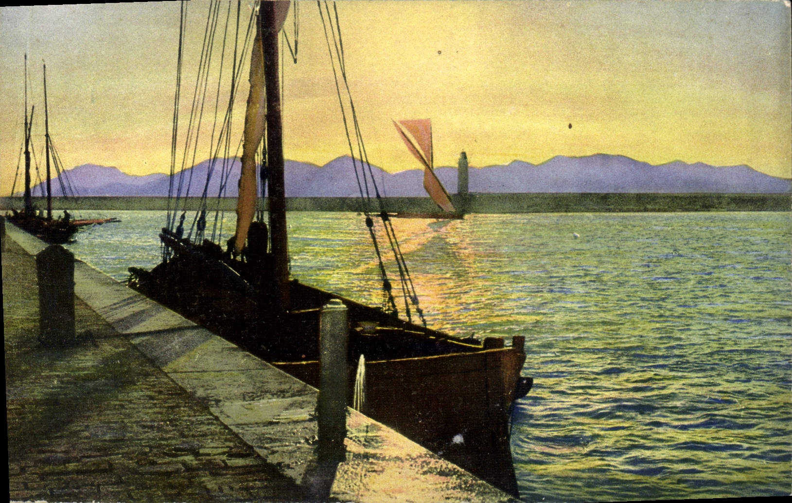 CPA Cannes Coucher de soleil sur l'Esterel