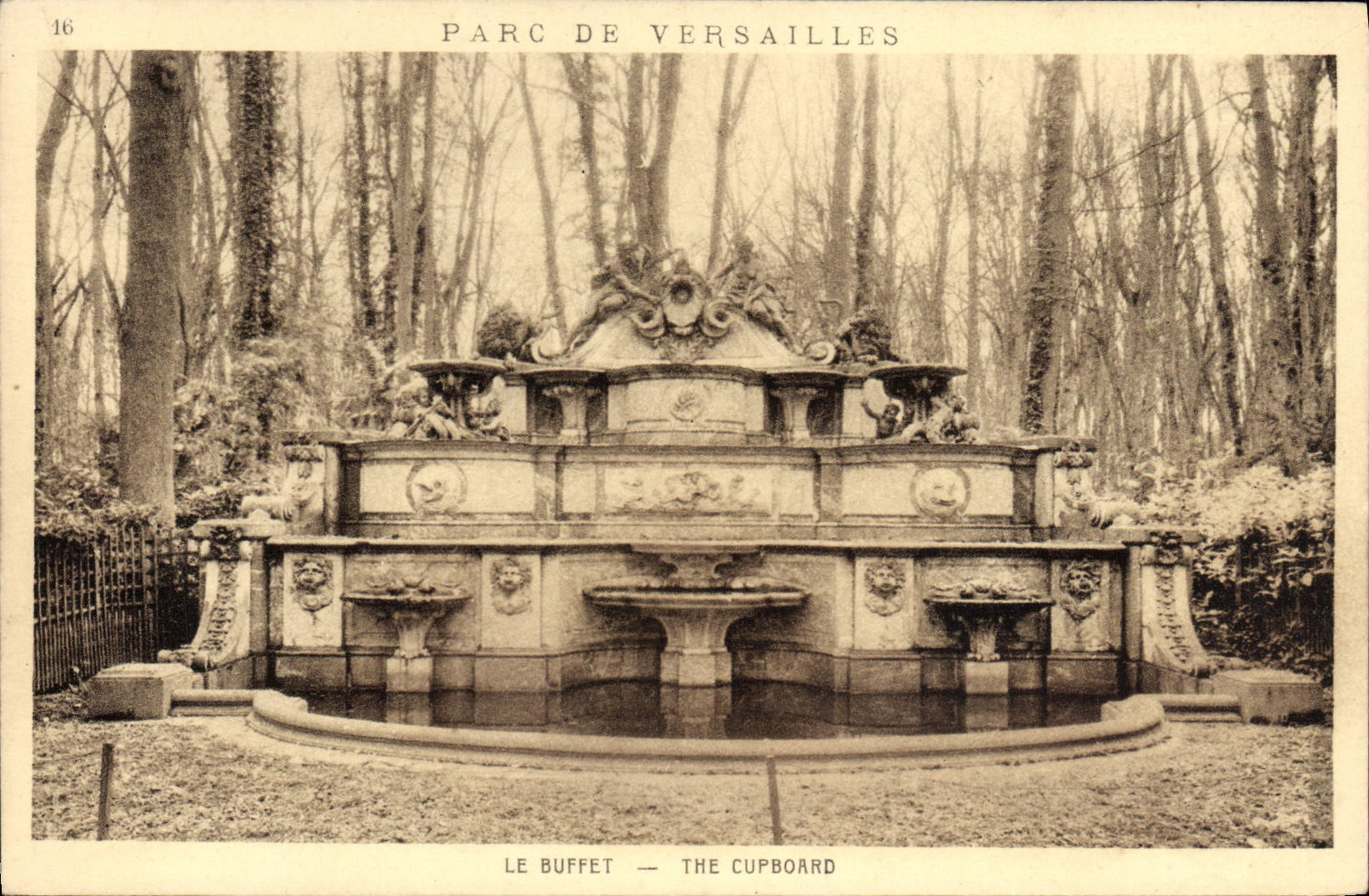 POSTAL de la VENDIMIA el parque del aparador de Versalles