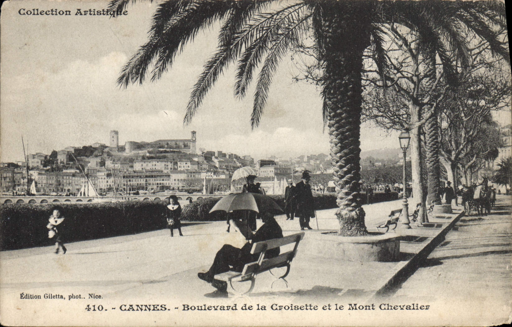 CPA Cannes Boulevard de la Croisette et le Mont Chevalier