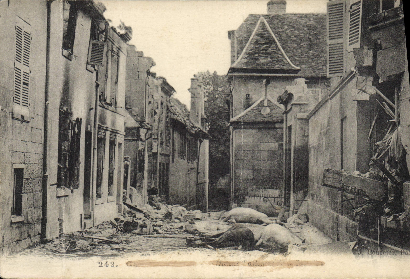 CPA Ruines Militaria