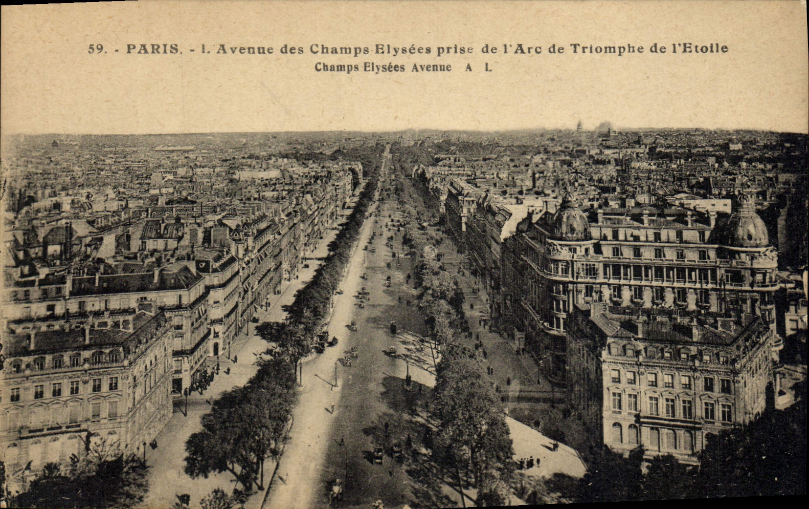CPA Paris Avenue Des Champs Elysees Prise De I'Arc De Triomphe De I'Etoile