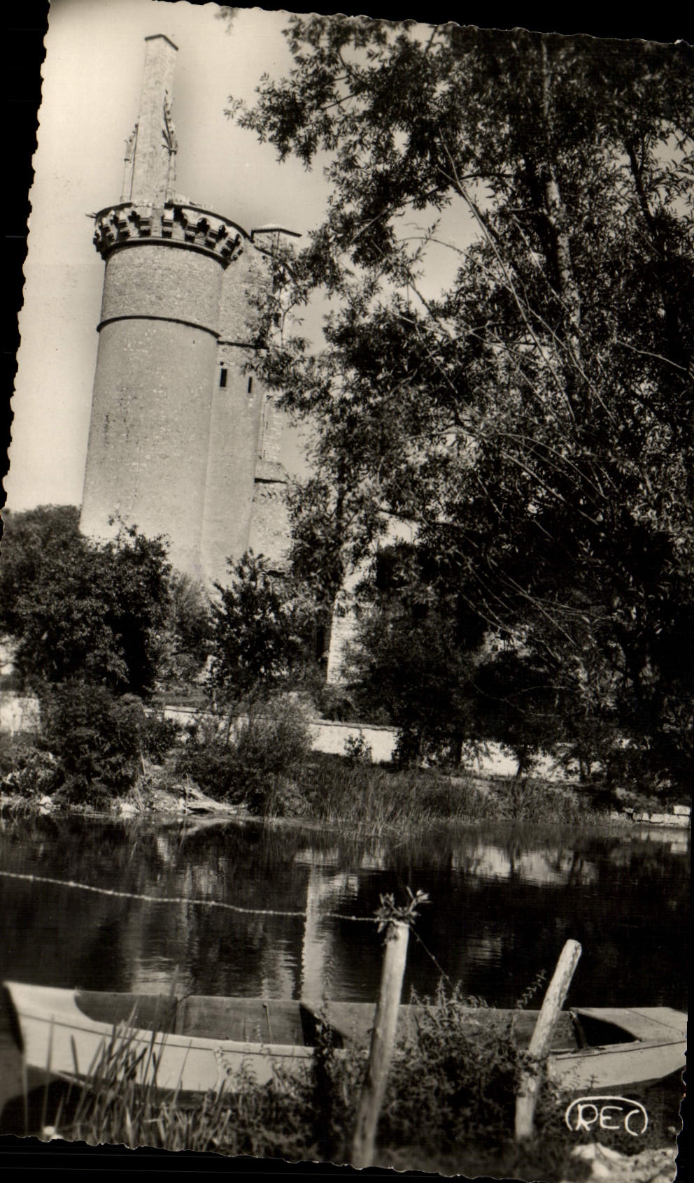 MODERN CARD Mehun On Dear Yevre the castle Charles VII close to the mill