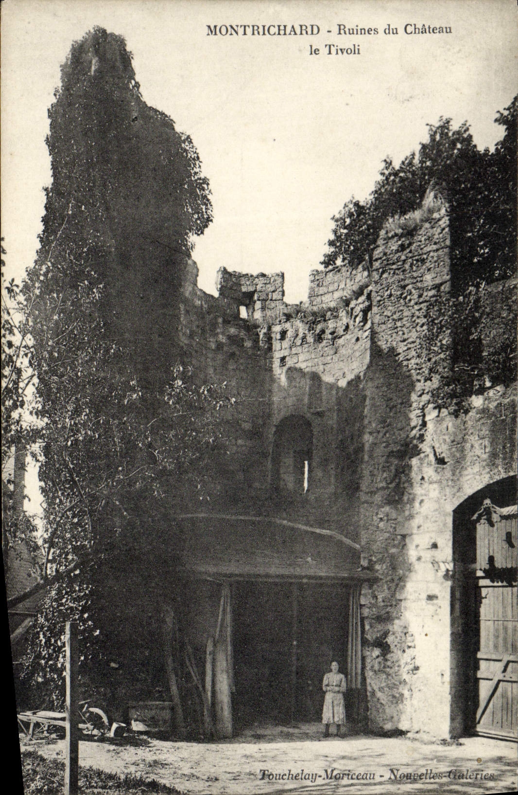 VINTAGE POSTCARD Montrichard Ruins Of the Castle Tivoli