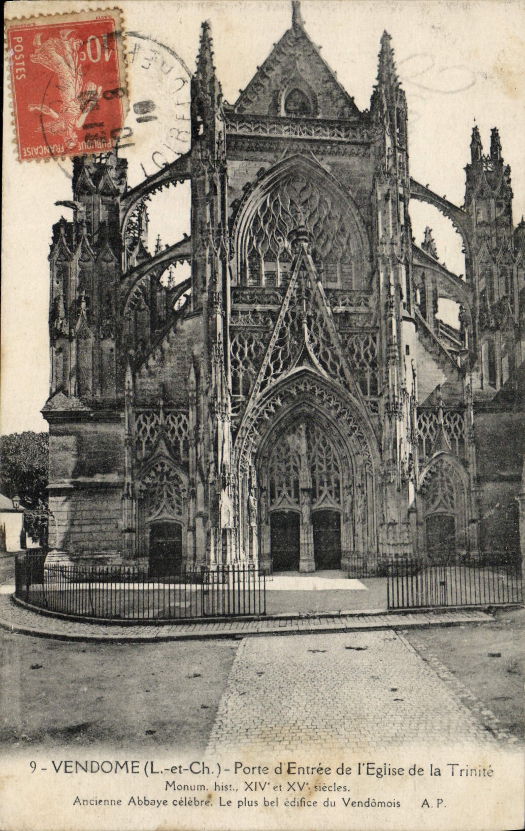 VINTAGE POSTCARD Vendome Main door Of I Church Of the Trinity