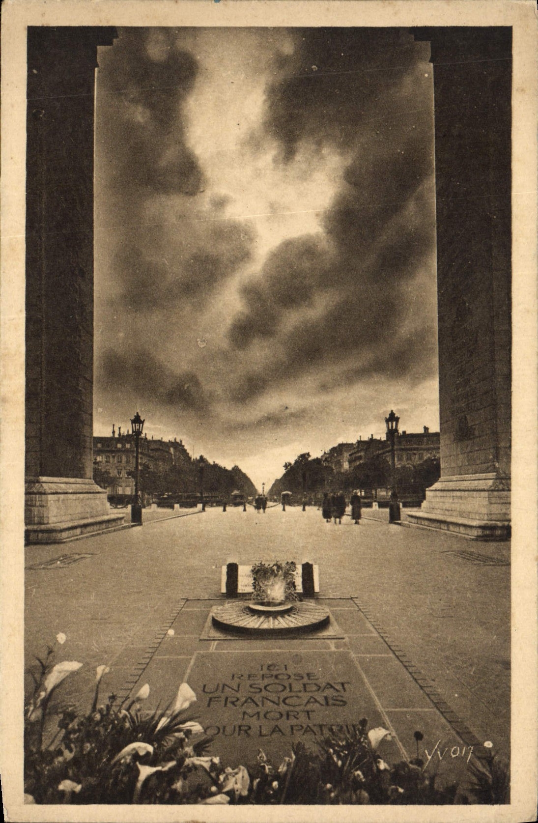 CPA Paris En Flanant Tombeau Du Soldat Inconnu