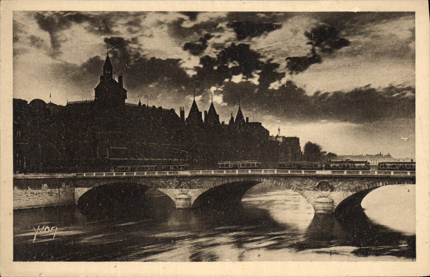 CPA Paris En Flanant Le Conciergerie Et Le Pont Au Change