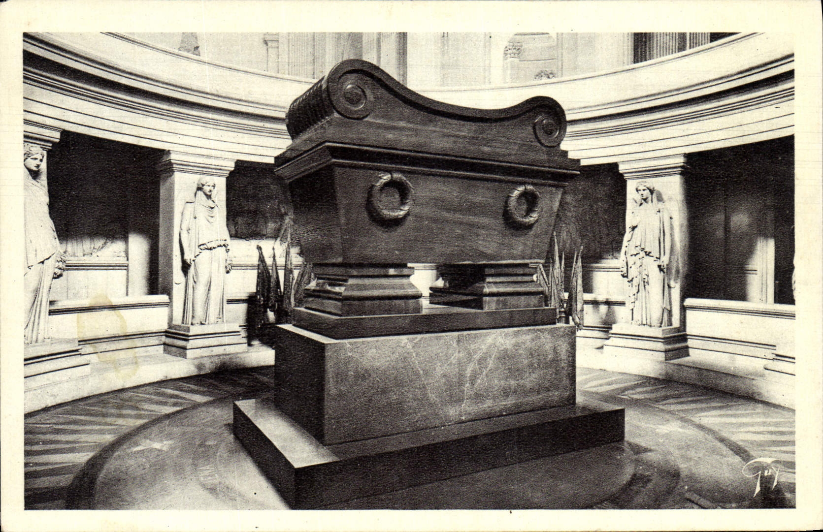 CPA Paris Le Tombeau De Napoleon 1er aux Invalides
