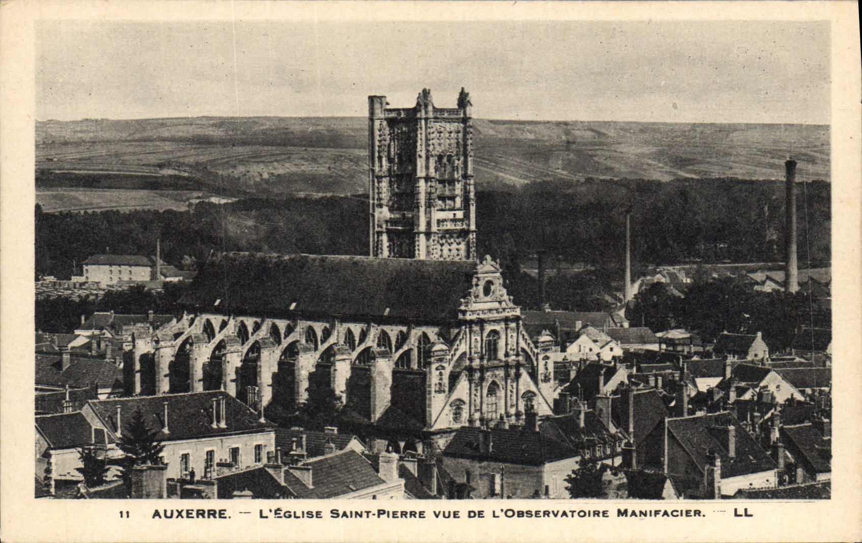 VINTAGE POSTCARD Auxerre L Church Saint Pierre Seen Of the Manifacier Observatory