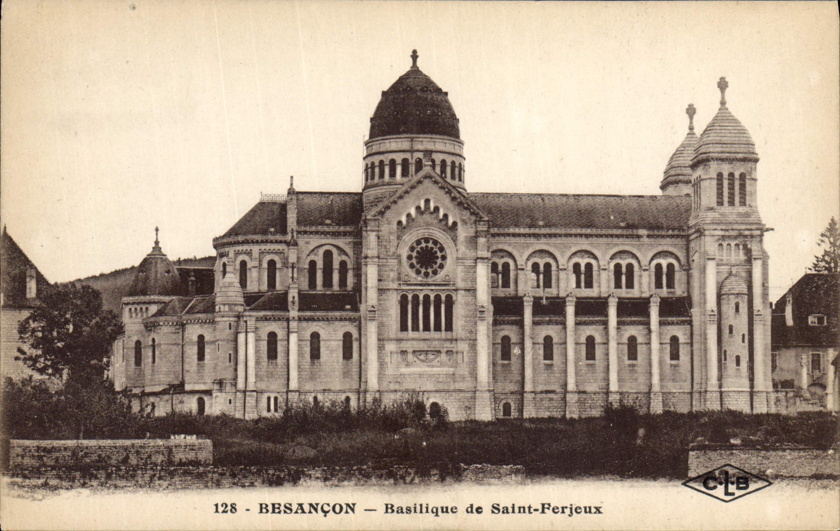 CPA Besancon Basilique de Saint Ferjeux