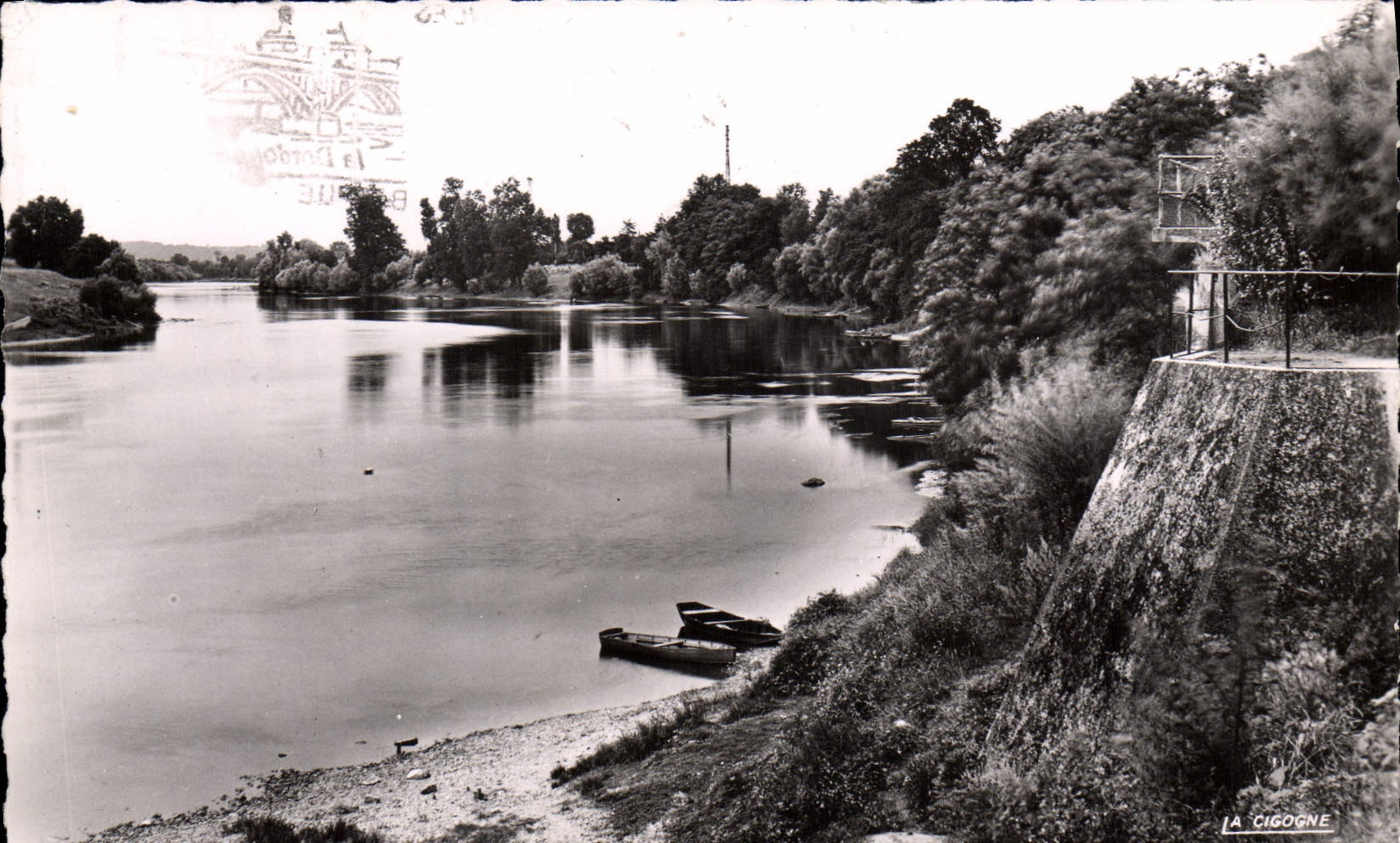 MODERN CARD co. Foy Large Banks of the Dordogne